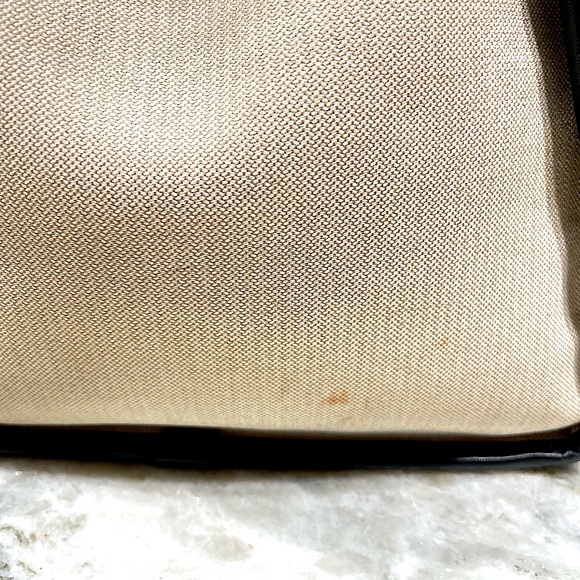 Stella McCartney Authentic Vegan Perforated Logo Tote Bag - Picture 4 of 13